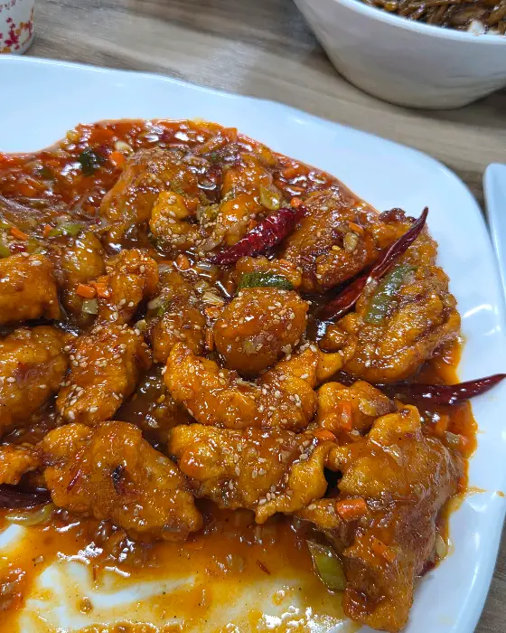 매콤달콤한 양념의 탕수육