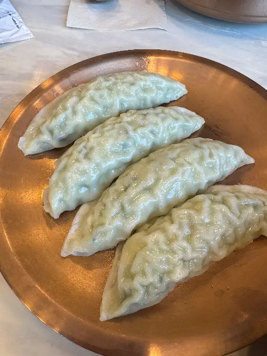 먹음직스러운 만두의 모습