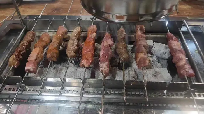 숯불 위 양꼬치