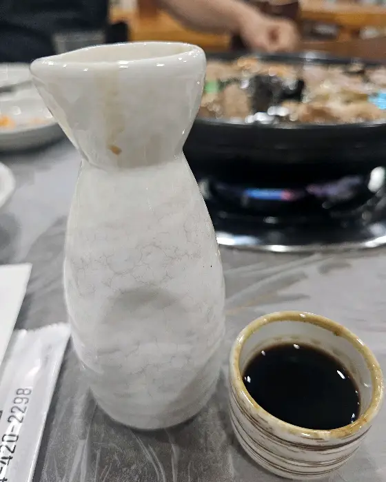 신선하고 정갈한 밑반찬들