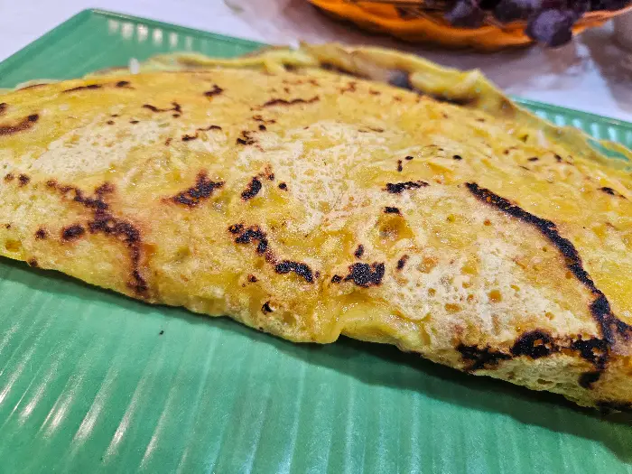 노릇하게 구워진 반쎄오