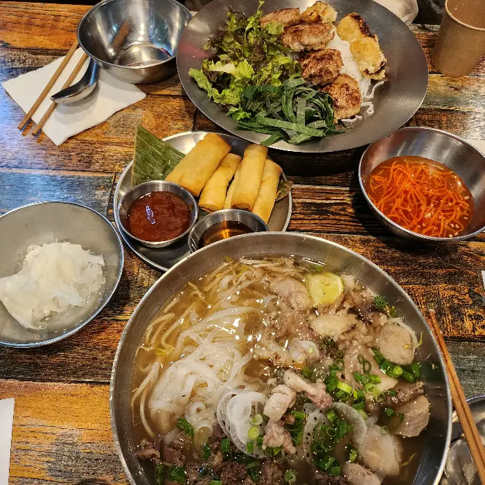 테이블 전체 모습