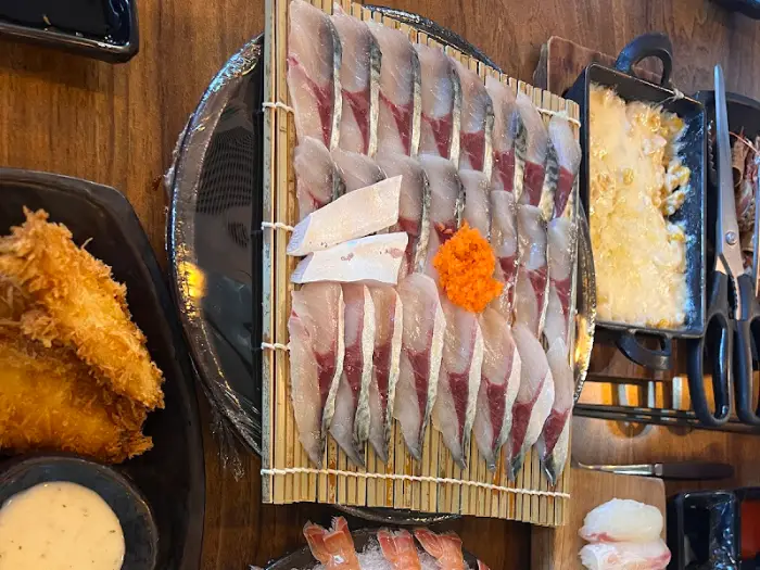 잘 손질된 고등어회