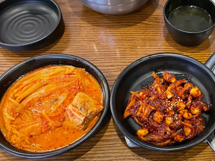 김치찜과 낙지볶음 투샷