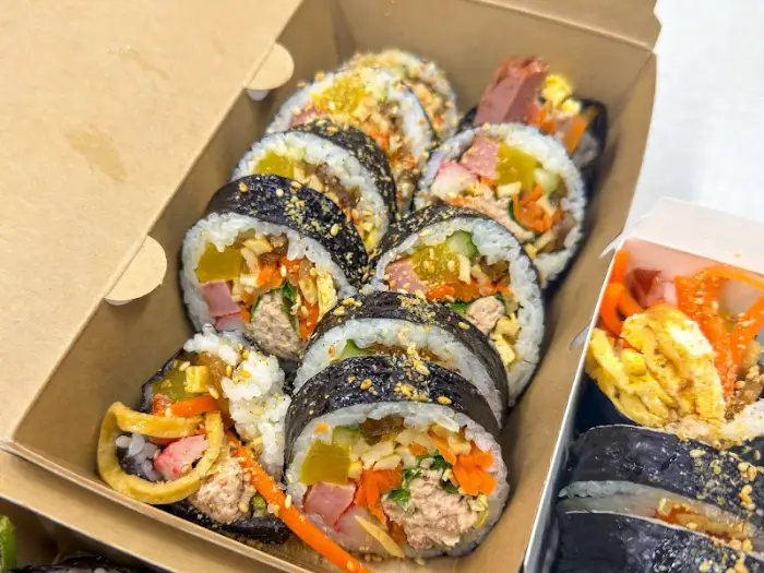 김밥의 단면, 다양한 속재료가 조화롭게 보이는 모습