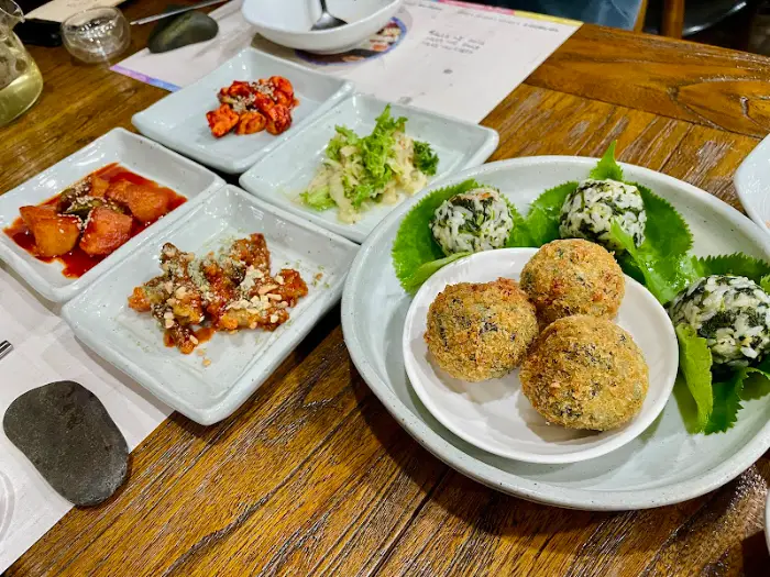 다양한 종류의 메인 요리