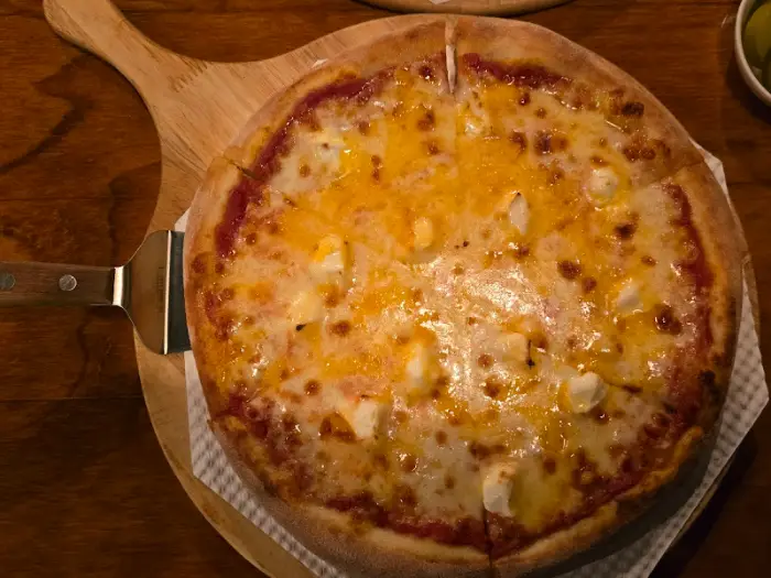 트리플 치즈 피자