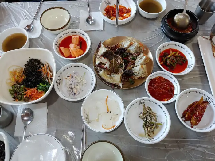 간장게장 정식 한 상