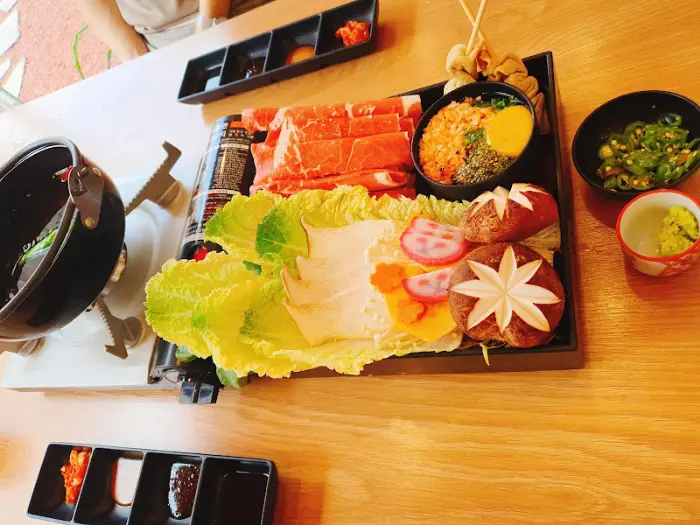 다양한 샤브샤브 재료