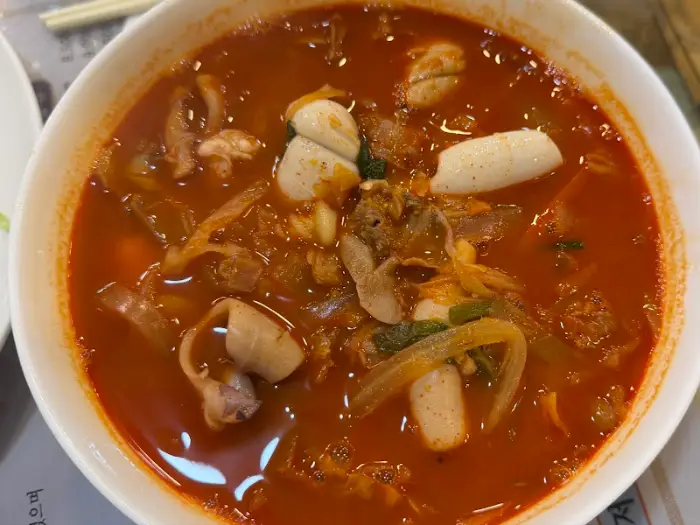 동화반점 짬뽕