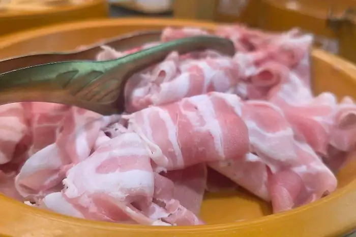 훠궈용 얇게 썬 돼지고기