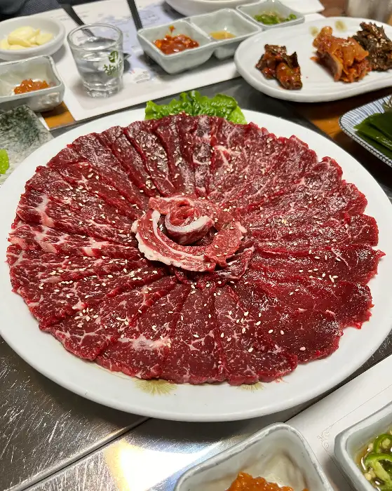 신선한 생고기 모듬 클로즈업