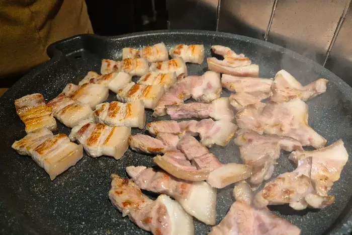 다양한 밑반찬과 곁들임