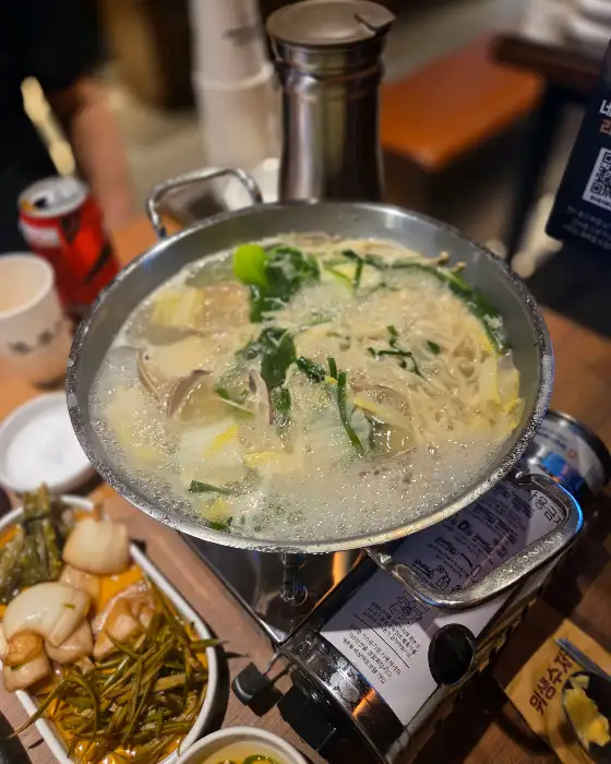 푸주인 온천점의 조개탕