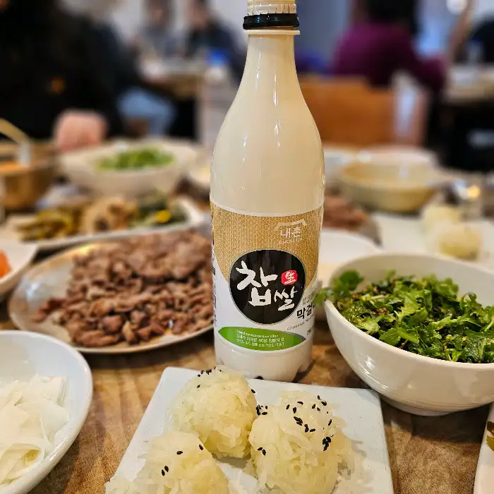 메인 메뉴인 돼지 불고기와 밥