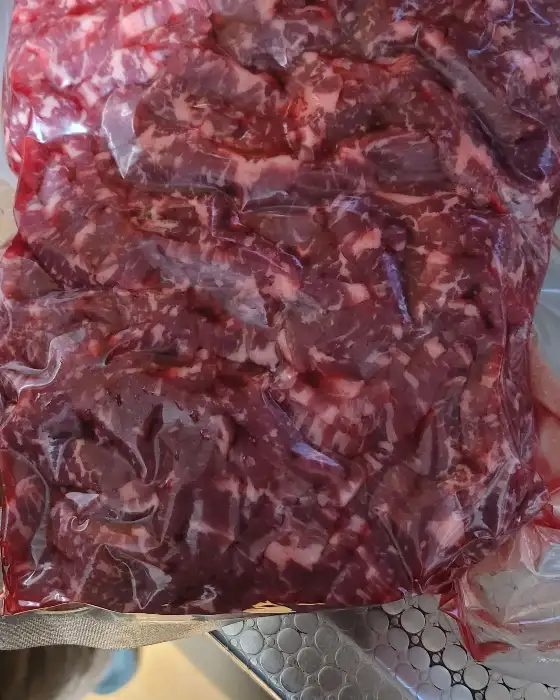 진공 포장된 신선한 고기