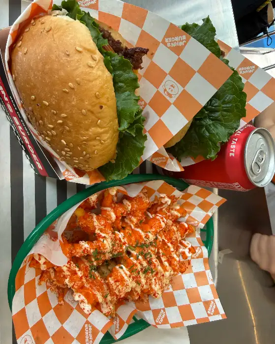 트리플 치즈버거 단면