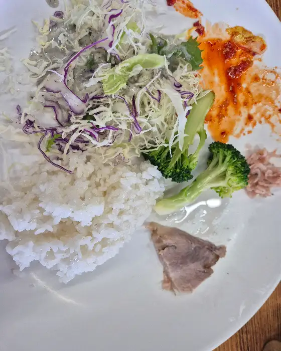 뷔페식 반찬대 모습