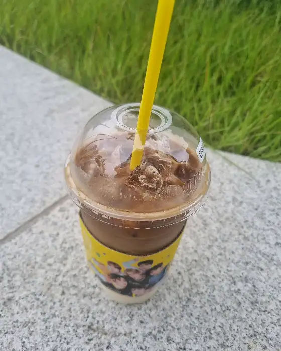 푸짐한 비주얼의 아이스 음료