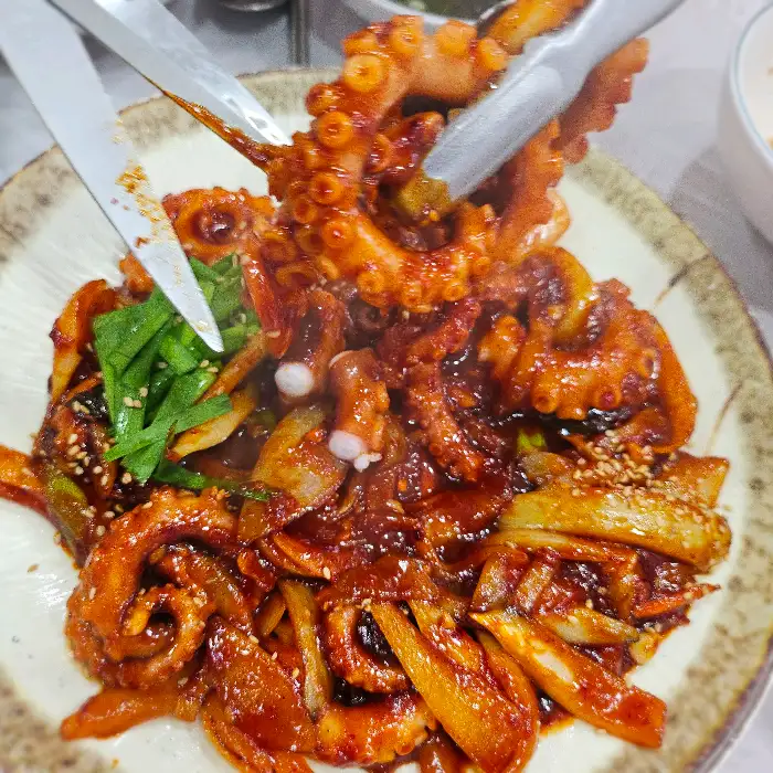 착한낙지 서산점 낙지덮밥 푸짐한 모습