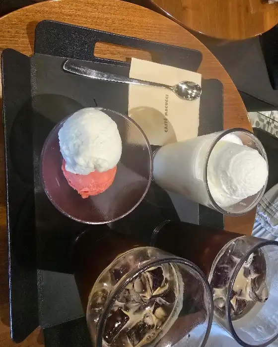 파스쿠찌 젤라또와 음료