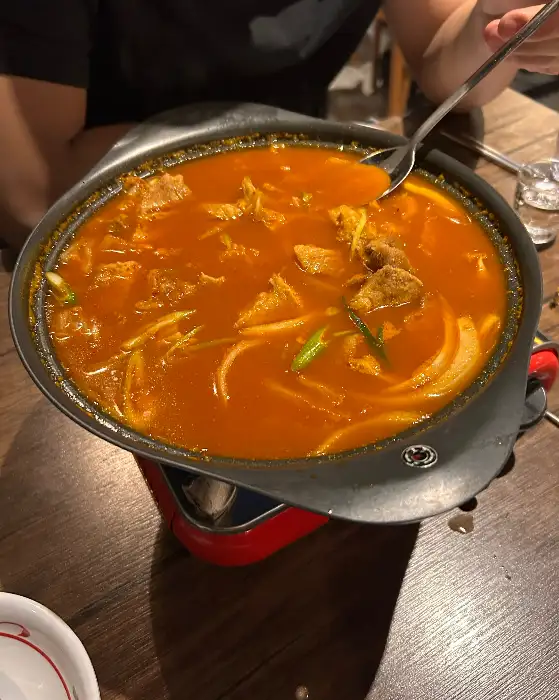 김치찌개와 비슷한 비주얼의 찜닭