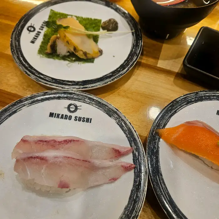 광어 초밥과 뱃살 초밥, 그리고 우동