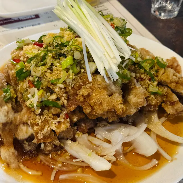 푸짐하고 먹음직스러운 유린기