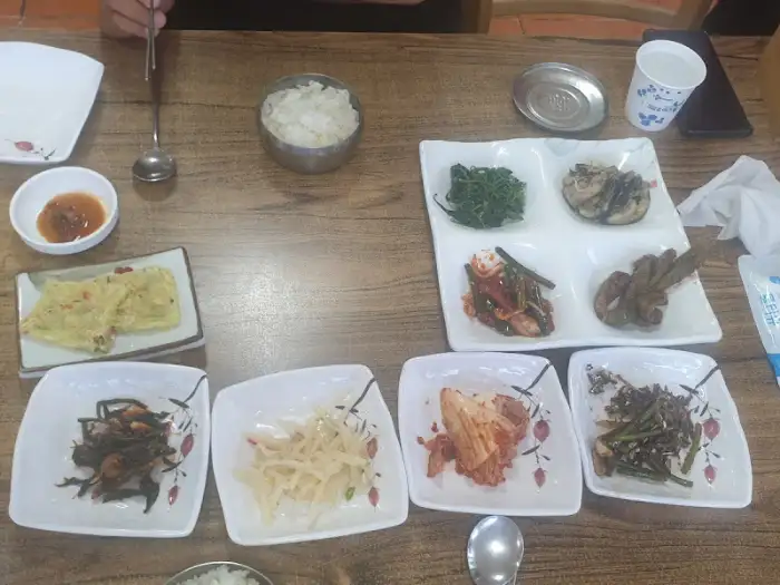 다양한 반찬들