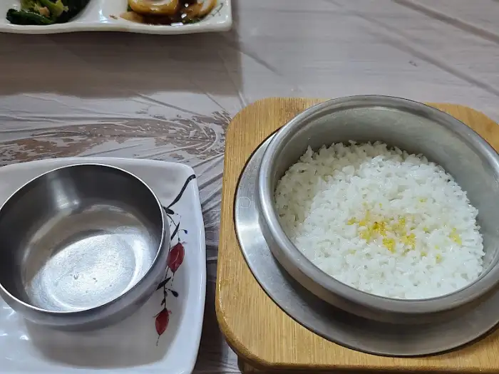 갓 지은 밥