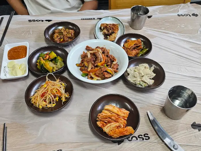 푸짐한 반찬들