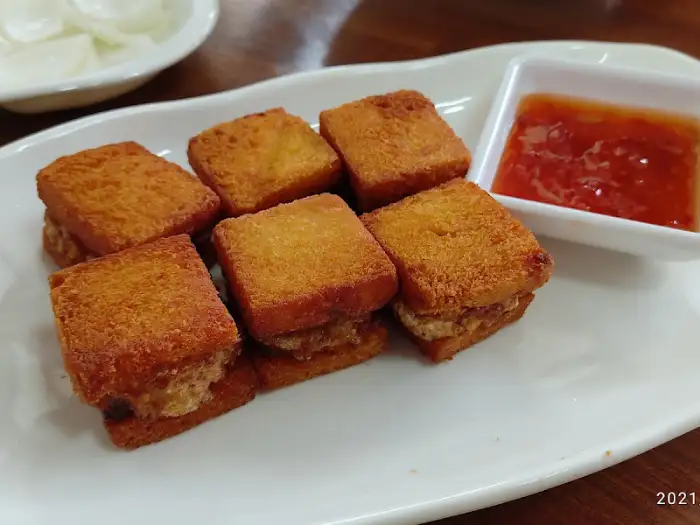 멘보샤 근접 촬영