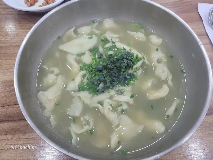 사평 다슬기 해장국 메인 메뉴
