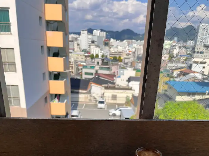 까사델커피(Casa del coffee) 창밖 풍경