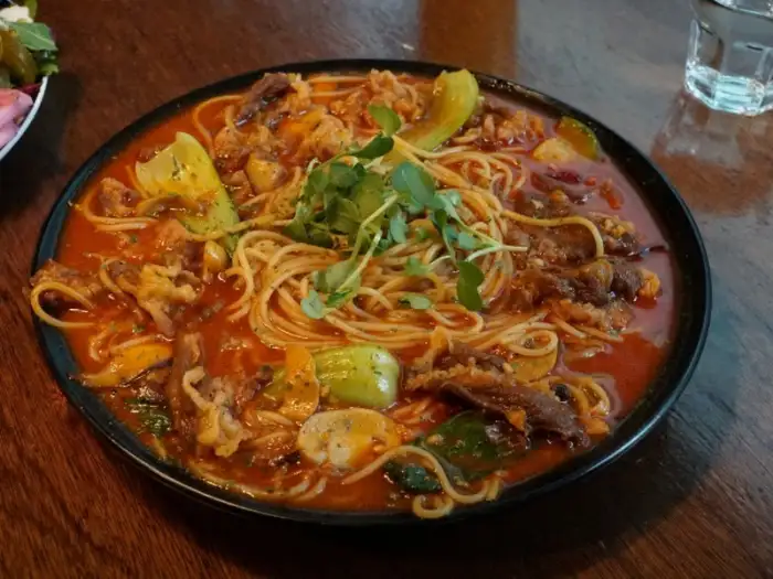 매콤한 토마토 파스타