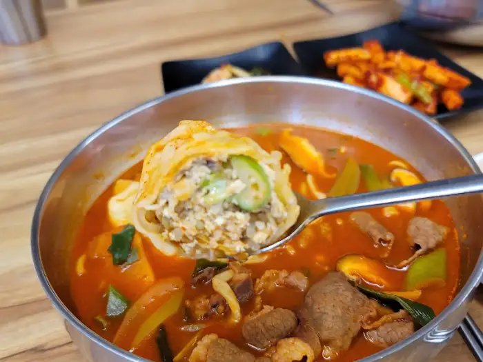 칼만두 속 재료와 만두