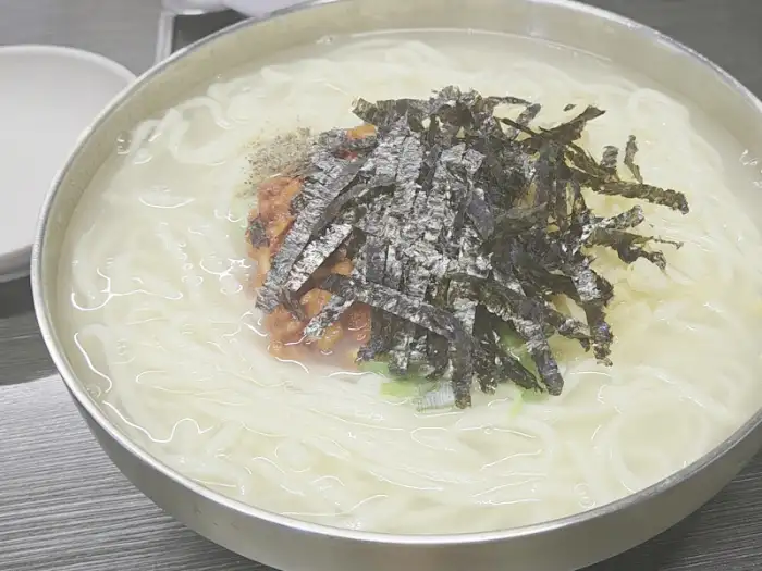 차애전 할매칼국수 물칼국수 클로즈업