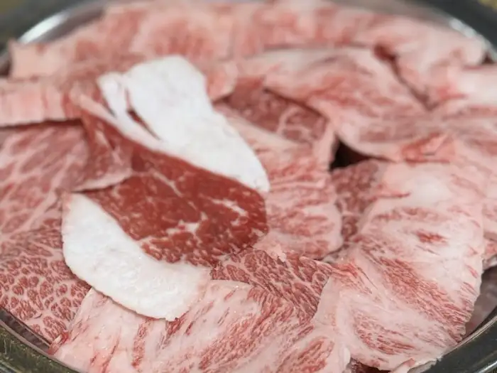 신선한 생고기 단면