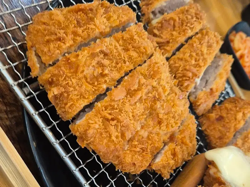 안심 돈까스의 단면