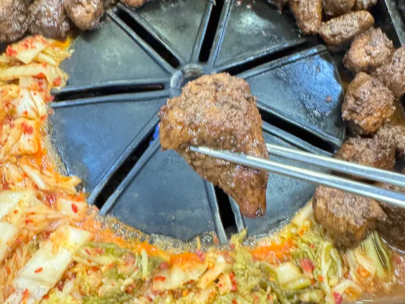 돼지갈비와 김치