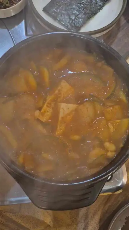 맛찬들 왕소금구이 된장찌개
