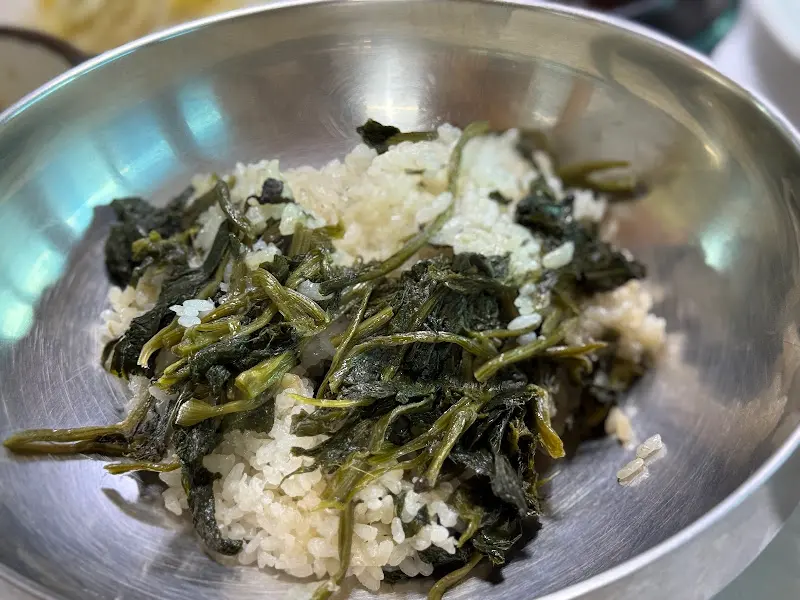싹쓸이골 식당 곤드레밥
