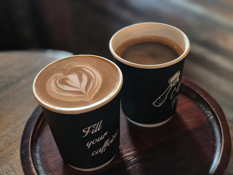 Coffee Plaza의 아메리카노와 라떼