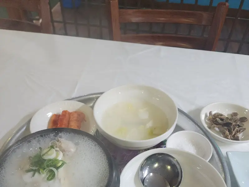 삼계탕 한 상 차림