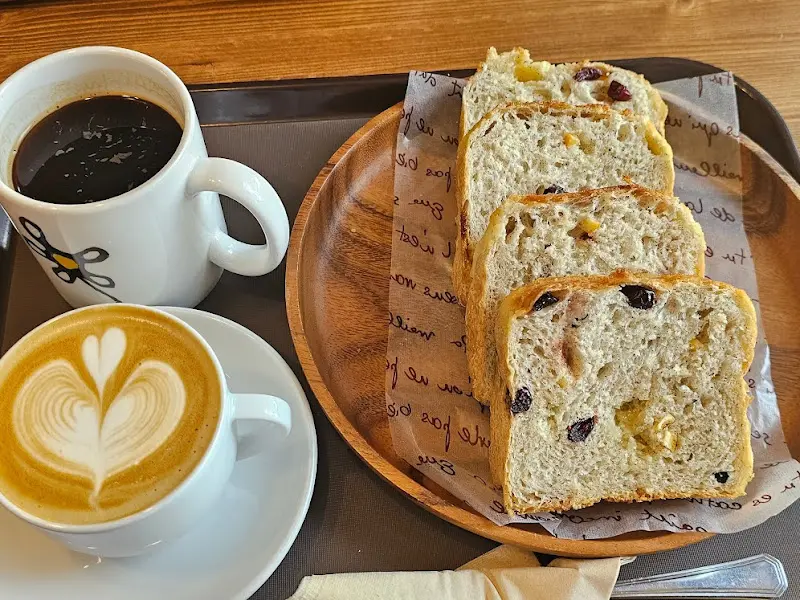 얼그레이 식빵과 아메리카노