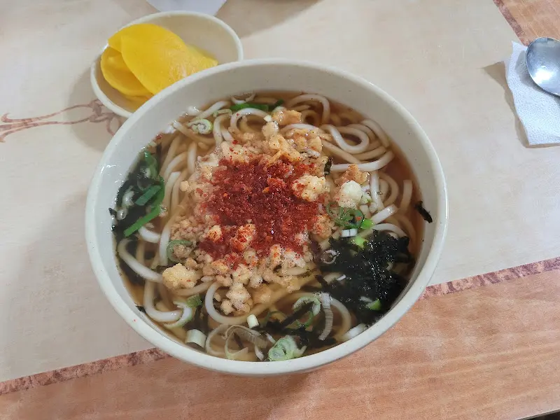 아줌마우동 전체 상차림