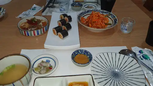 다양한 곁들임 메뉴