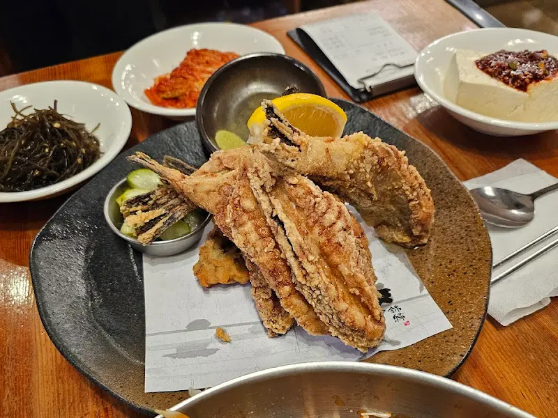 겉은 바삭하고 속은 촉촉한 복튀김