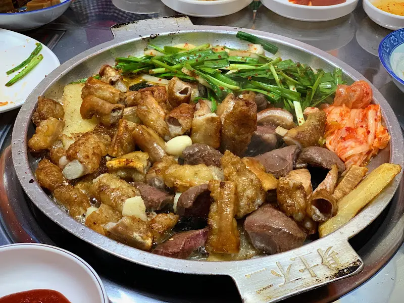 곱창과 부추, 김치의 조화