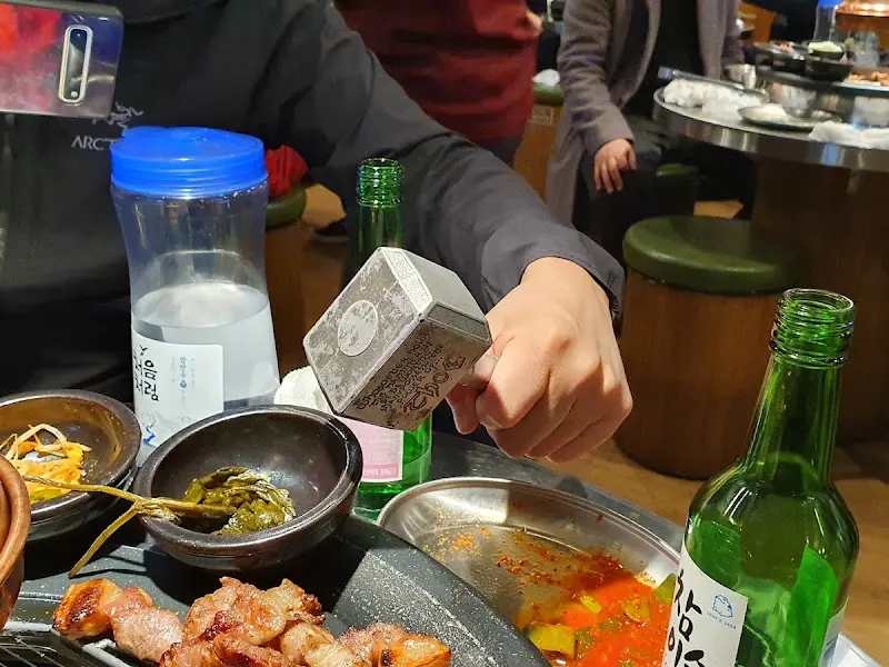 토르 망치 모양의 병따개